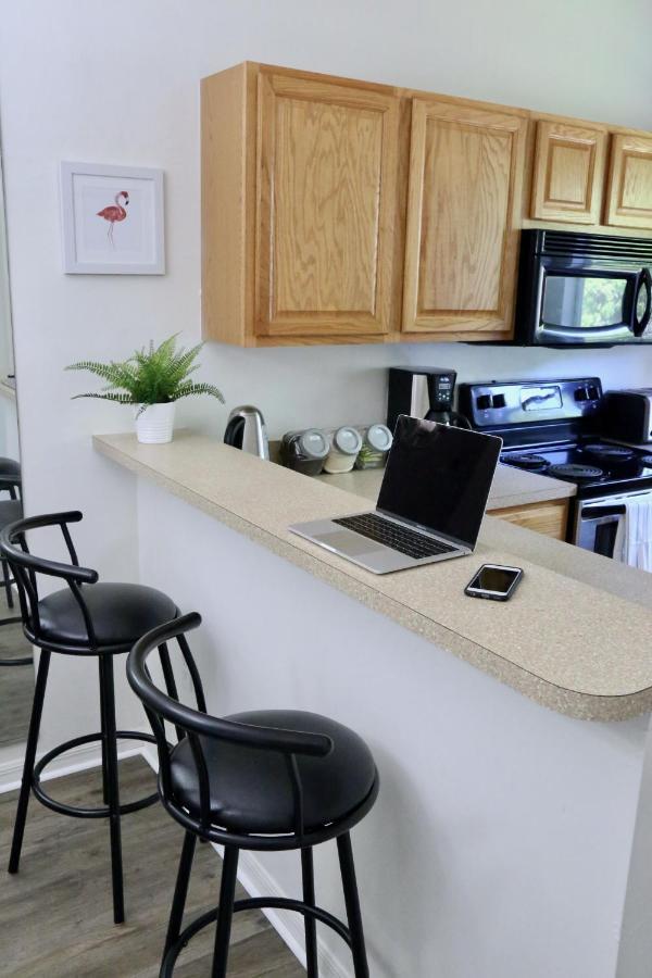 Oaks Modern & Comfy Condo In The Perfect Location Gainesville Kültér fotó